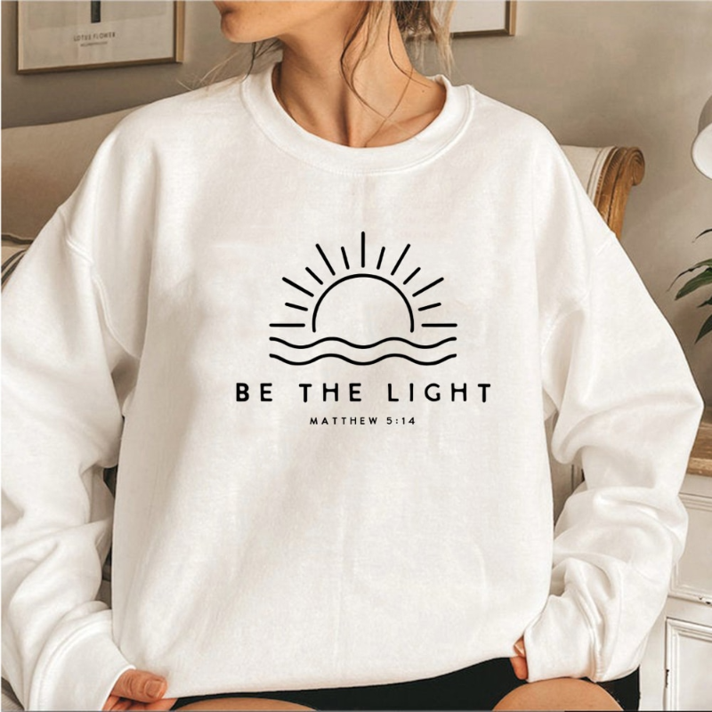 Chiara | Stylish Women's Jumper ‘BE THE LIGHT’