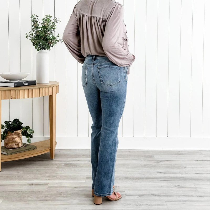 CurveFlex | The Perfect Jeans For Your Curves